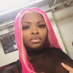 Meet your Posher, Denise